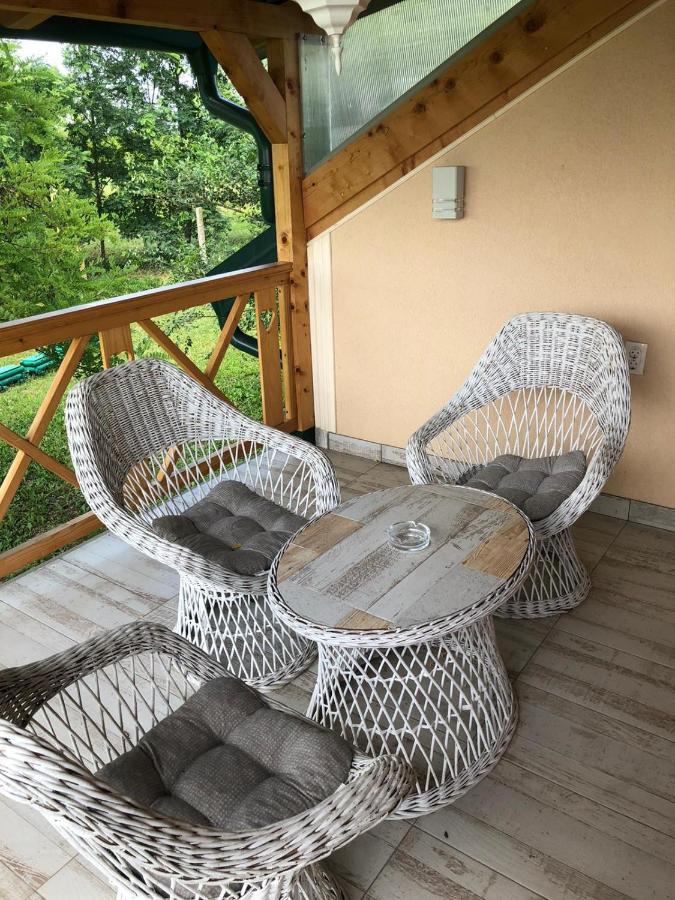 Salas Gnijezdo Bačka Palanka Exterior foto